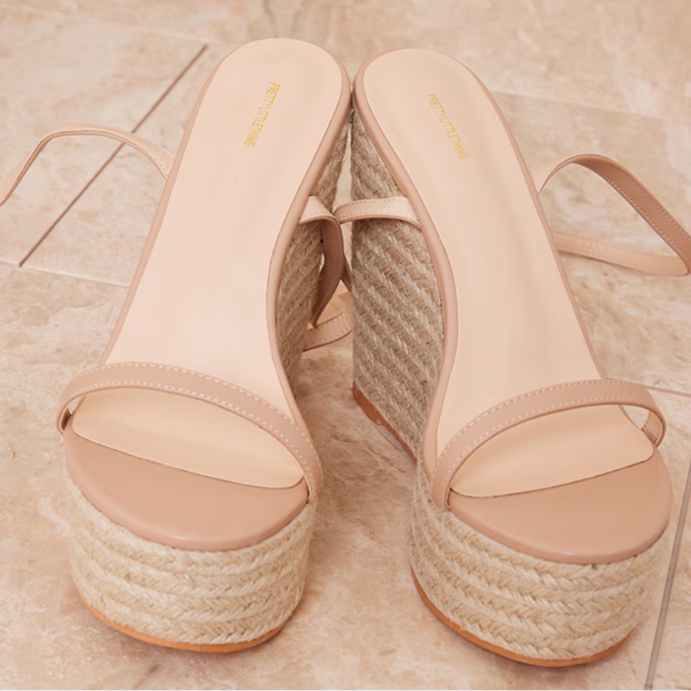 Pretty Little Thing wedges